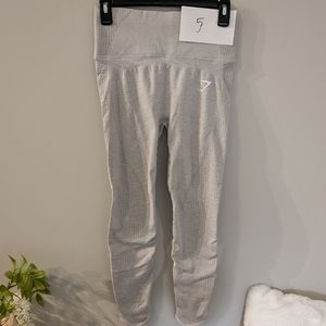 #5 Gymshark leggings with zipper size medium
